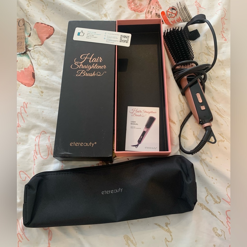 NWT Etereauty Hair Straightener Brush in Black and Pink